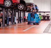 Thumbnail Tennant T16 Battery-Powered Ride-on Scrubber-Dryer